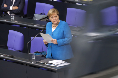 235. Sitzung des Deutschen Bundestages in Berlin