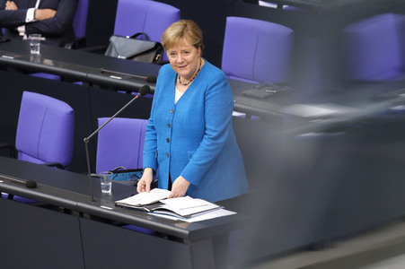 235. Sitzung des Deutschen Bundestages in Berlin