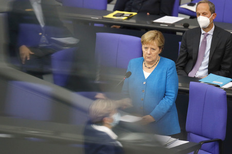 235. Sitzung des Deutschen Bundestages in Berlin