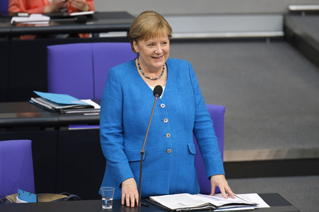 235. Sitzung des Deutschen Bundestages in Berlin