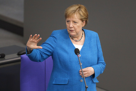 235. Sitzung des Deutschen Bundestages in Berlin