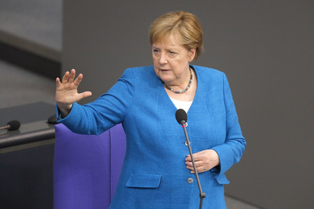 235. Sitzung des Deutschen Bundestages in Berlin