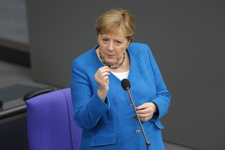 235. Sitzung des Deutschen Bundestages in Berlin