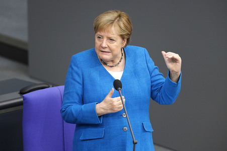 235. Sitzung des Deutschen Bundestages in Berlin