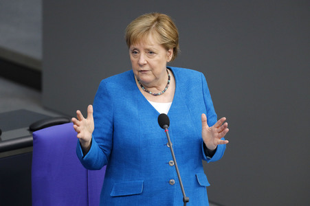 235. Sitzung des Deutschen Bundestages in Berlin