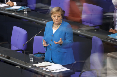 235. Sitzung des Deutschen Bundestages in Berlin