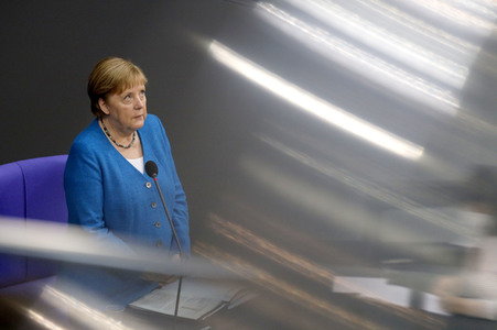 235. Sitzung des Deutschen Bundestages in Berlin