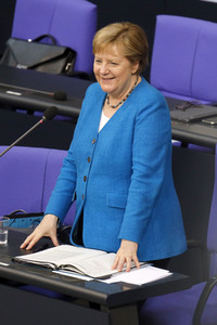 235. Sitzung des Deutschen Bundestages in Berlin