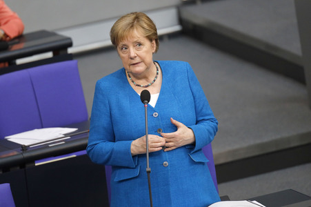 235. Sitzung des Deutschen Bundestages in Berlin