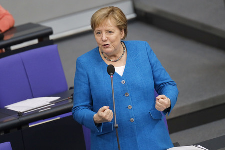 235. Sitzung des Deutschen Bundestages in Berlin