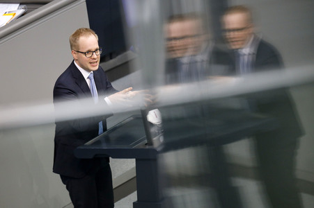 235. Sitzung des Deutschen Bundestages in Berlin