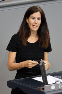 235. Sitzung des Deutschen Bundestages in Berlin