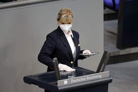 235. Sitzung des Deutschen Bundestages in Berlin