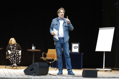 Talkshow 'Kachel & Mann - Die Talkshow für alle Wetterlagen' in Dresden