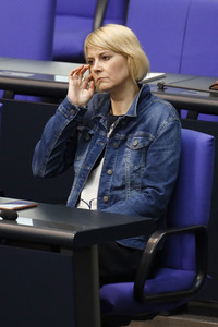 235. Sitzung des Deutschen Bundestages in Berlin