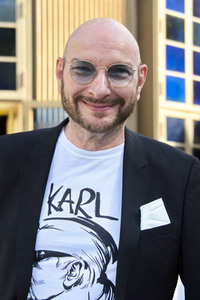 Theaterpremiere 'Amazing Family' in Berlin