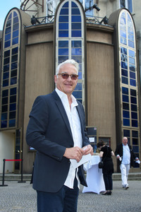 Theaterpremiere 'Amazing Family' in Berlin