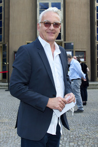 Theaterpremiere 'Amazing Family' in Berlin