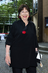 Theaterpremiere 'Amazing Family' in Berlin