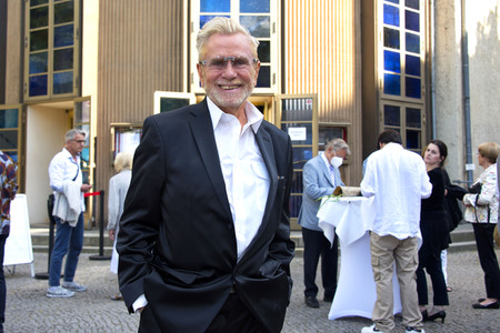 Theaterpremiere 'Amazing Family' in Berlin