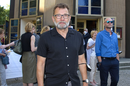 Theaterpremiere 'Amazing Family' in Berlin