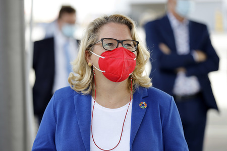 Inbetriebnahme der neuen Ladeinfrastruktur für Elektro-Busse