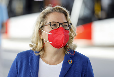 Inbetriebnahme der neuen Ladeinfrastruktur für Elektro-Busse