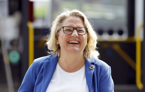 Inbetriebnahme der neuen Ladeinfrastruktur für Elektro-Busse