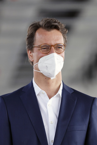 Inbetriebnahme der neuen Ladeinfrastruktur für Elektro-Busse