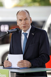 Inbetriebnahme der neuen Ladeinfrastruktur für Elektro-Busse