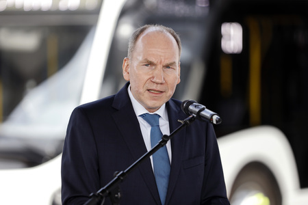 Inbetriebnahme der neuen Ladeinfrastruktur für Elektro-Busse