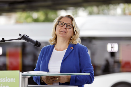 Inbetriebnahme der neuen Ladeinfrastruktur für Elektro-Busse