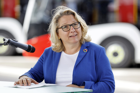 Inbetriebnahme der neuen Ladeinfrastruktur für Elektro-Busse