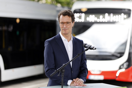 Inbetriebnahme der neuen Ladeinfrastruktur für Elektro-Busse