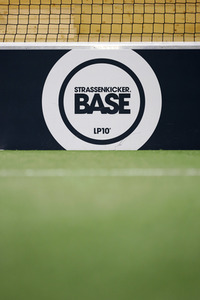 Scheckübergabe Lukas Podolski Stiftung in Köln