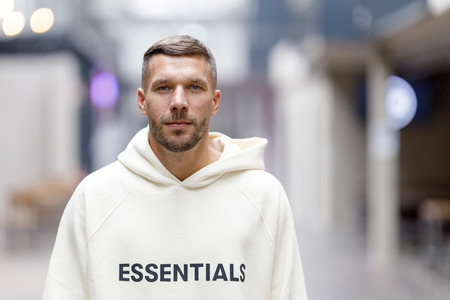 Scheckübergabe Lukas Podolski Stiftung in Köln