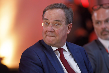Inbetriebnahme der Wasserstoffelektrolyse REFHYNE Anlage von Shell in Wesseling