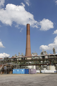 Symbolfoto Shell Raffinerie