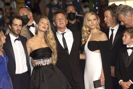 Filmpremiere 'Flag Day', Cannes Film Festival 2021