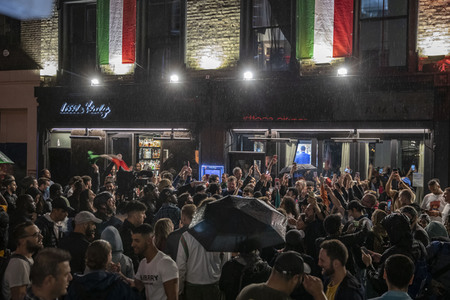 Italien-Fans feiern den EM-Sieg in London