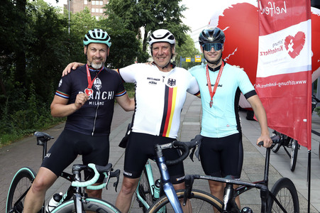 Zieleinlauf der HerzRadtour in Hamburg