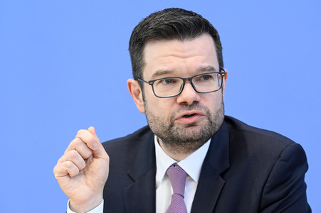 Pressekonferenz zur Verfassungsbeschwerde der FDP gegen Staatstrojaner in Berlin