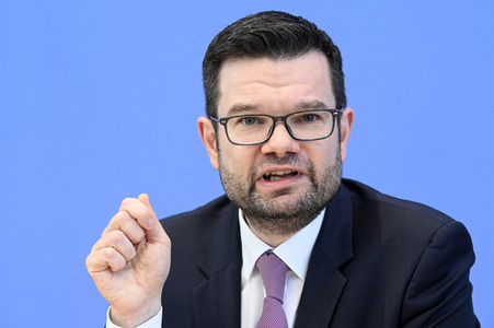 Pressekonferenz zur Verfassungsbeschwerde der FDP gegen Staatstrojaner in Berlin