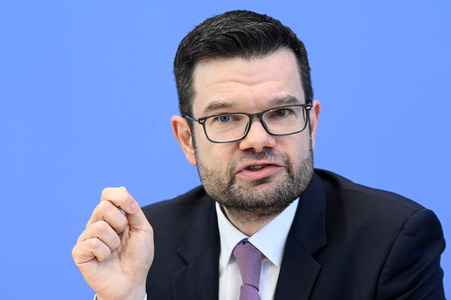 Pressekonferenz zur Verfassungsbeschwerde der FDP gegen Staatstrojaner in Berlin
