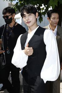 Photocall 'Emergency Declaration', Cannes Film Festival 2021