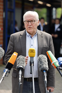 Frank-Walter Steinmeier und Armin Laschet besuchen Hochwassergebiet in Erftstadt