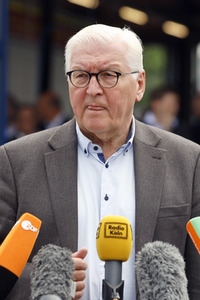 Frank-Walter Steinmeier und Armin Laschet besuchen Hochwassergebiet in Erftstadt