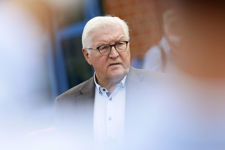 Frank-Walter Steinmeier und Armin Laschet besuchen Hochwassergebiet in Erftstadt