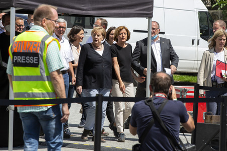 Pressestatement der Bundeskanzelrin nach ihrem Besuch im Hochwassergebiet in Adenau