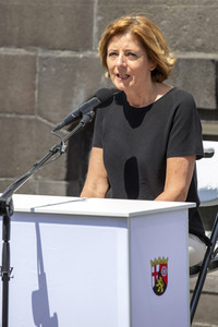 Pressestatement der Bundeskanzelrin nach ihrem Besuch im Hochwassergebiet in Adenau